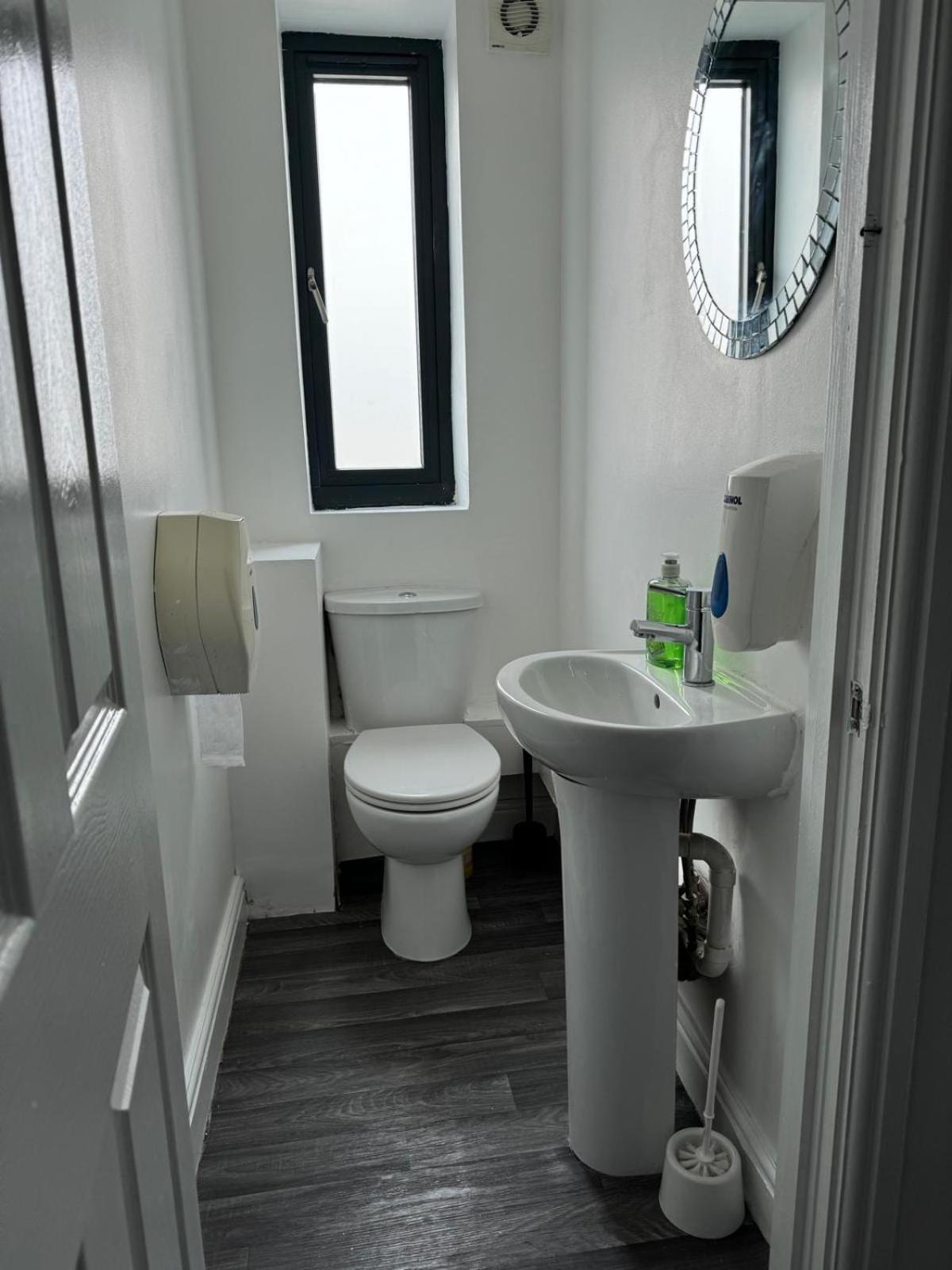 Appartamento Stylish 4 Bd Ft Ldn Parking