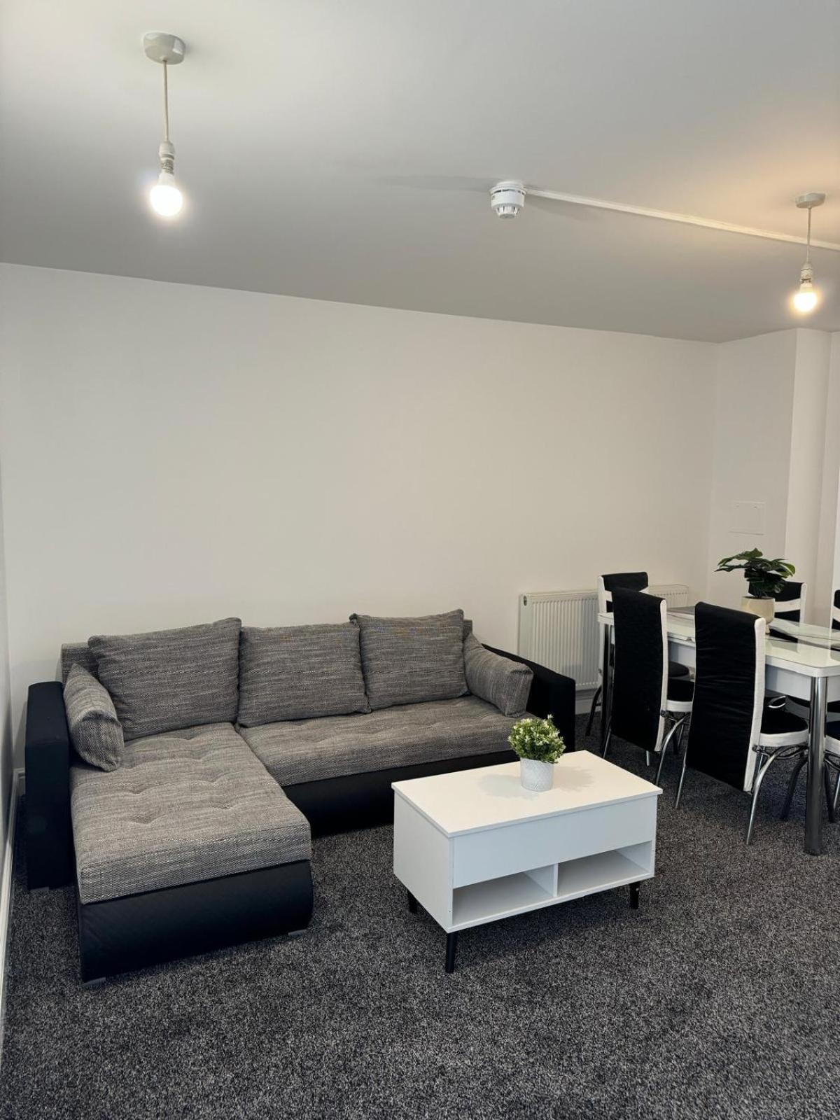 Stylish 4 Bd Ft Ldn Parking Appartamento Londra
